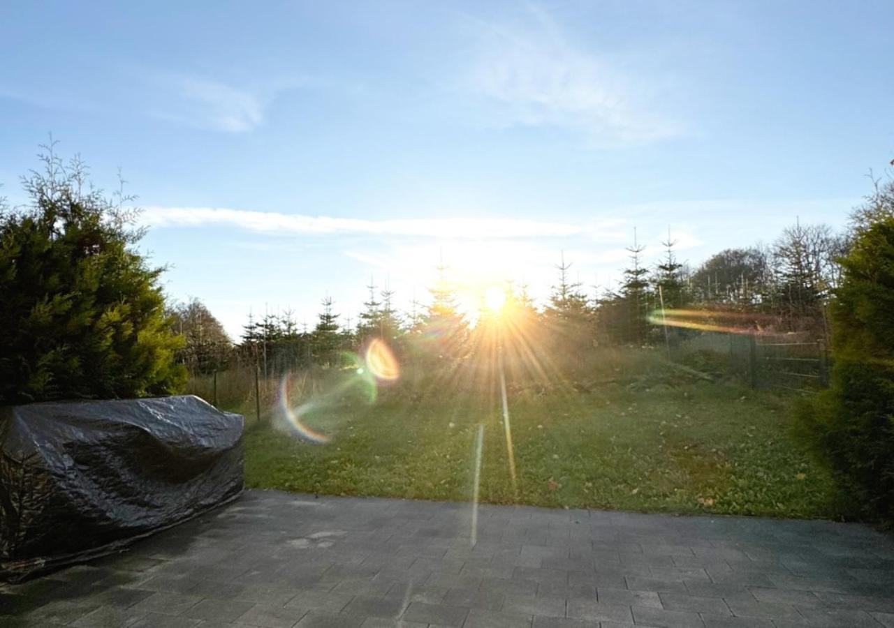 Greenhouse Living Apartment Nivis Mit Garten - 4 Minuten Nach Winterberg - Wandern, Mountainbike Fahren - Natur Geniessen 메데바흐 외부 사진